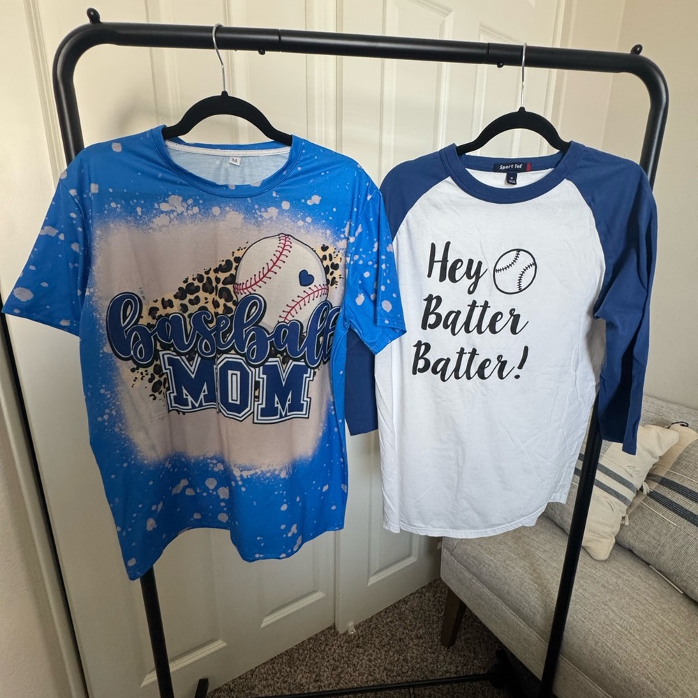 Baseball Graphic Tee Bundle – “Baseball Mom” & “Hey Batter Batter!” Size M